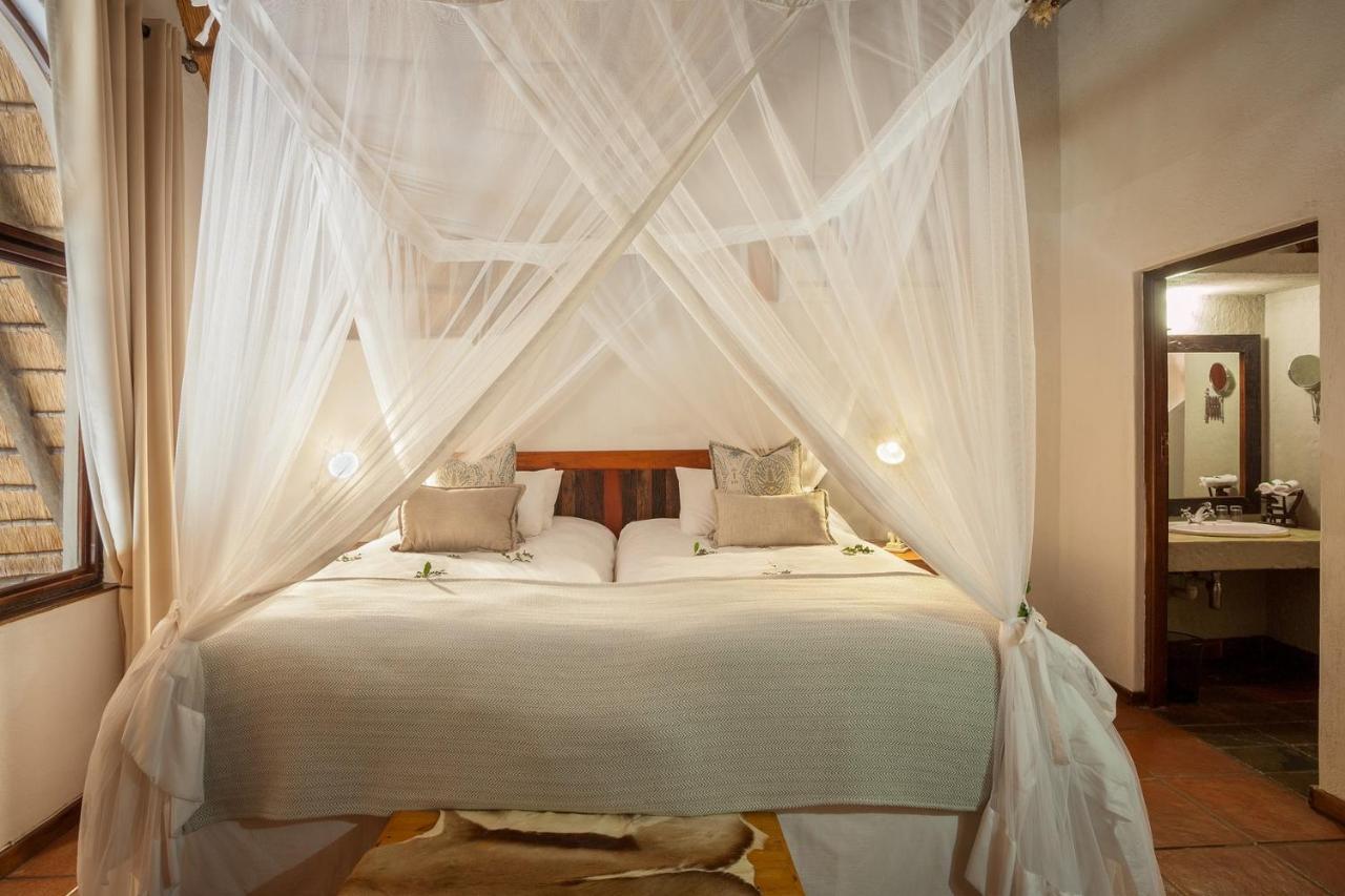 Serondella Safari Lodge Domaine de chasse de Thornybush Extérieur photo